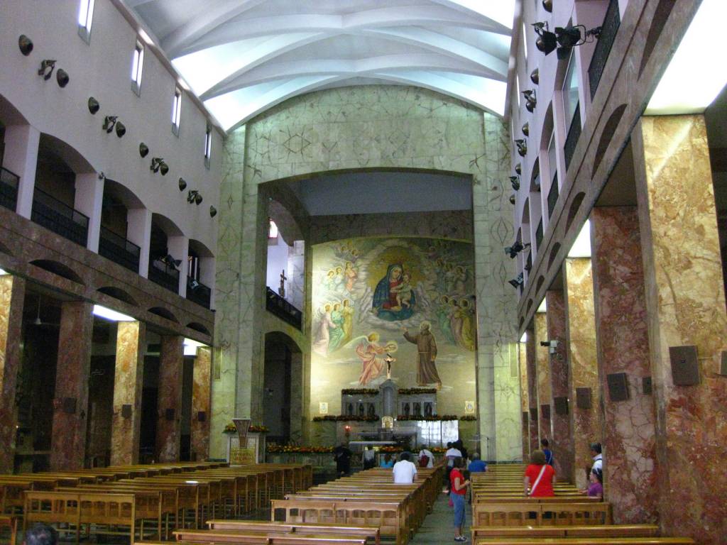 San Giovanni Rotondo-interno Chiesa di Santa Maria delle Grazie