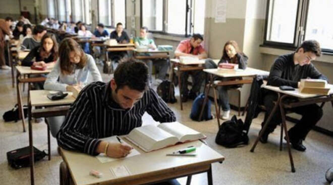 Gli studenti più bravi d'Italia sono a Pompei: record di 100 alla maturità