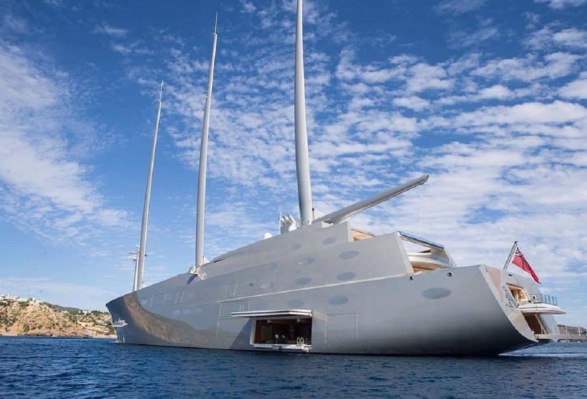 mega yacht vela prezzo