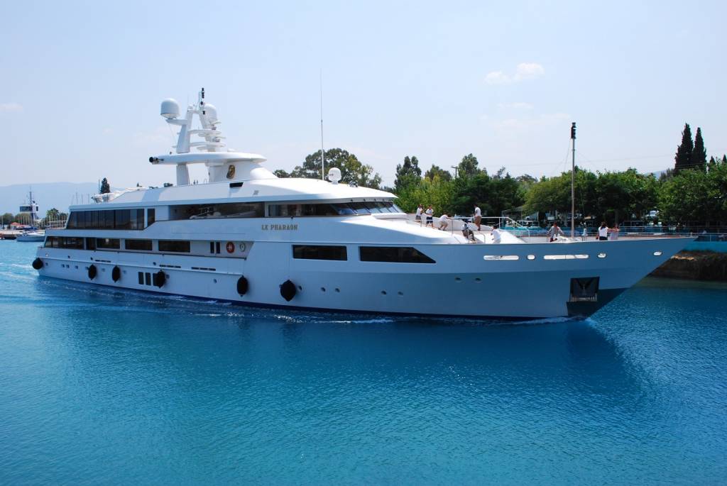 Al Sud sbarca ‘Le Pharaon’, un super yacht di 60 metri: chi è il proprietario