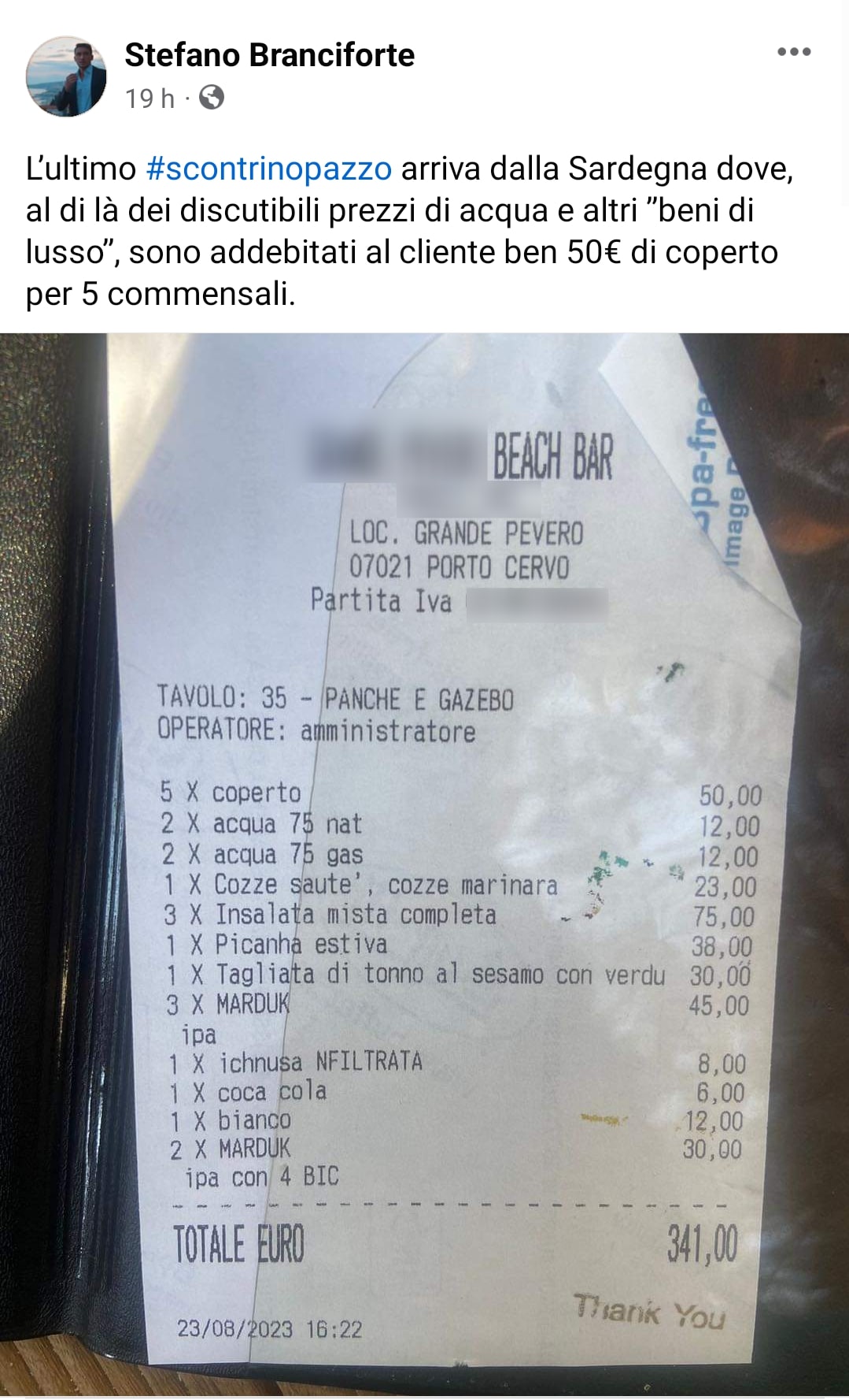 Lo scontrino della discordia. Un bar a Porto Cervo chiede 10€ a persona per il coperto. Fonte: Stefano Branciforte - Facebook