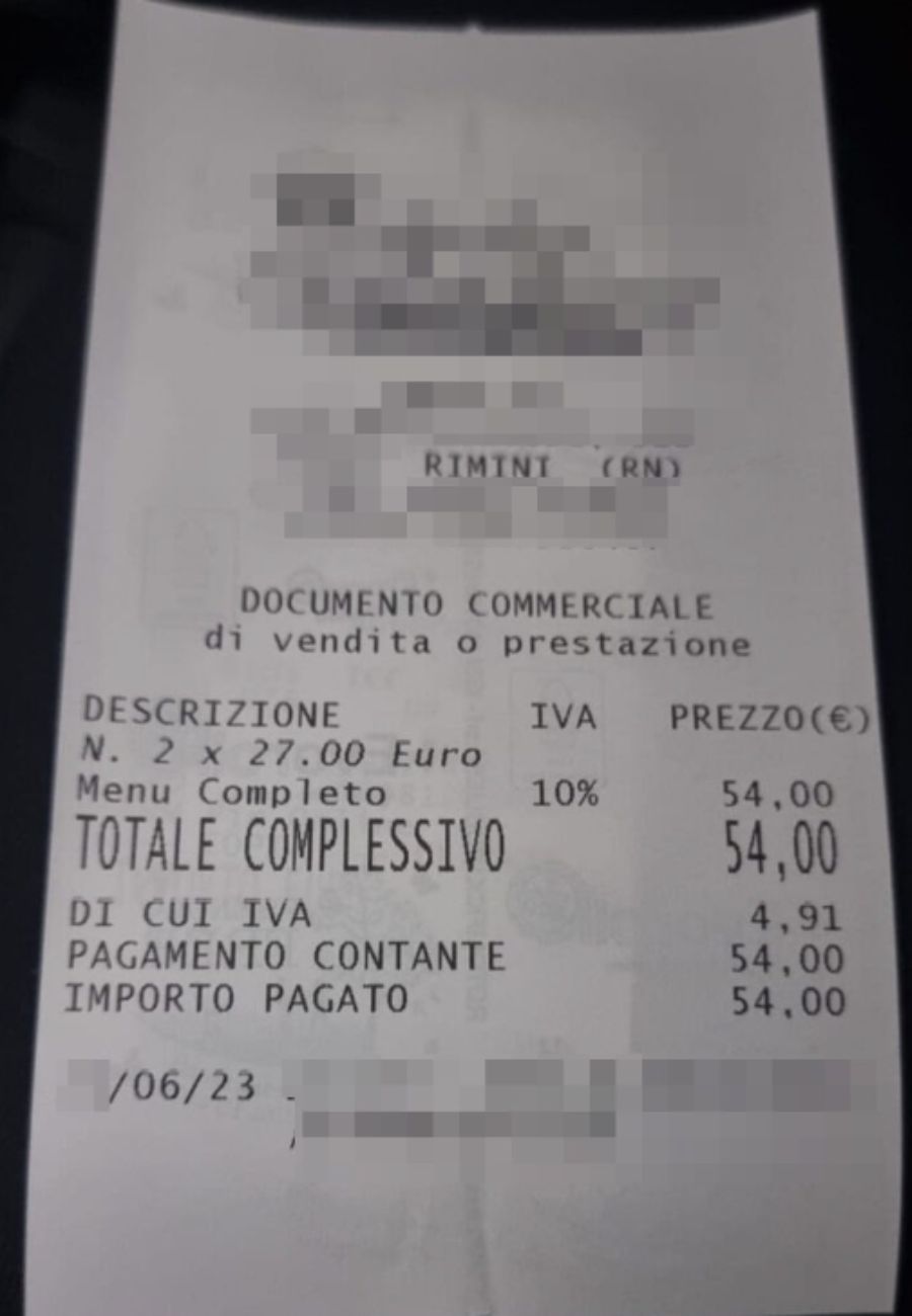 Emilia Romagna, prendono due menù completi di terra e mostrano quanto hanno speso: "Ecco lo scontrino del ristorante a Rimini"