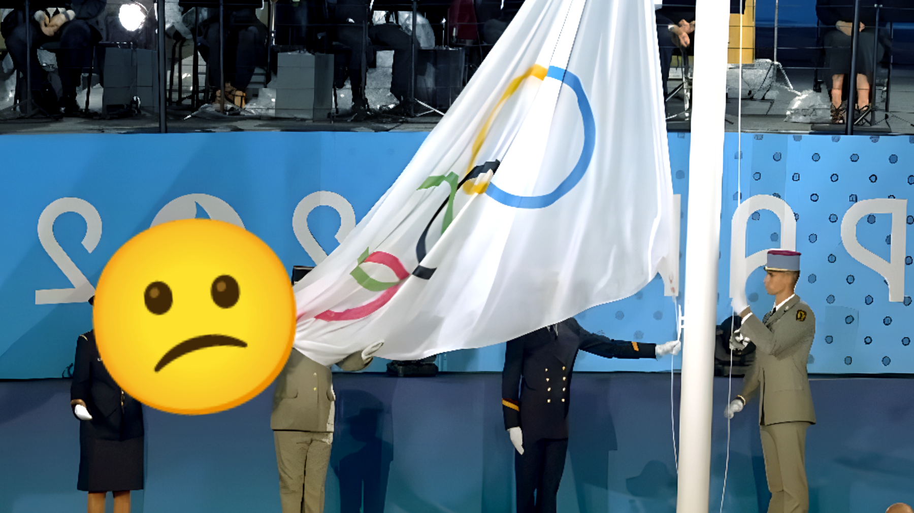 Scandalo ai Giochi Olimpici: "La bandera sventola in un modo inaspettato"