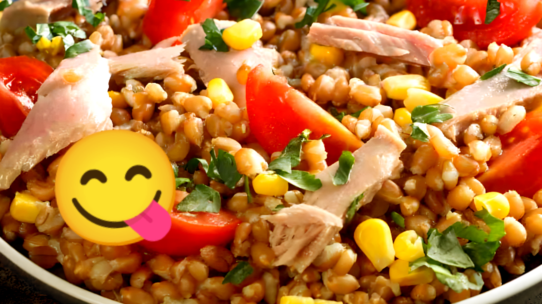 Scopri l'insalata che sta facendo impazzire tutti: saporita, leggera e solo 180 Kcal!