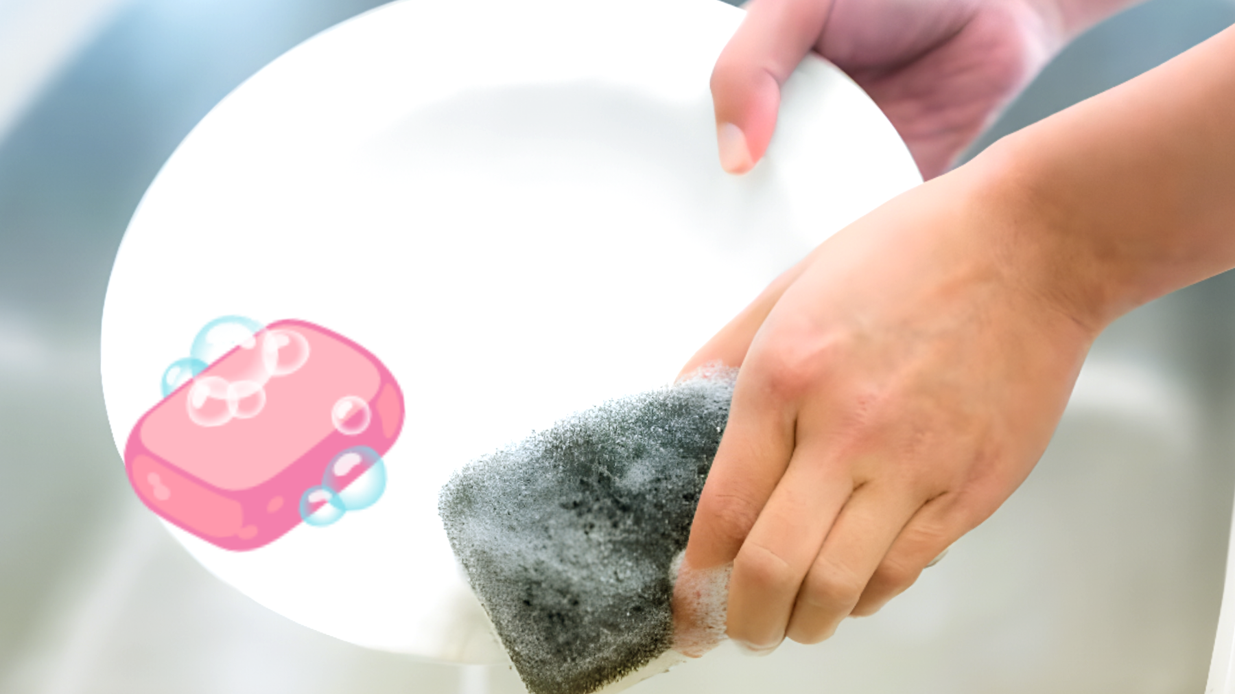 Scopri il trucco inaspettato con una spugna e il microonde: ti cambierà la vita e il portafoglio!